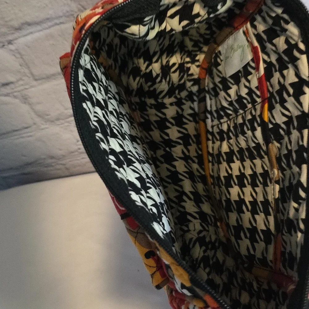 Vera Bradley retired "Bittersweet" pattern Clare crossbody bag - Picture 4 of 12